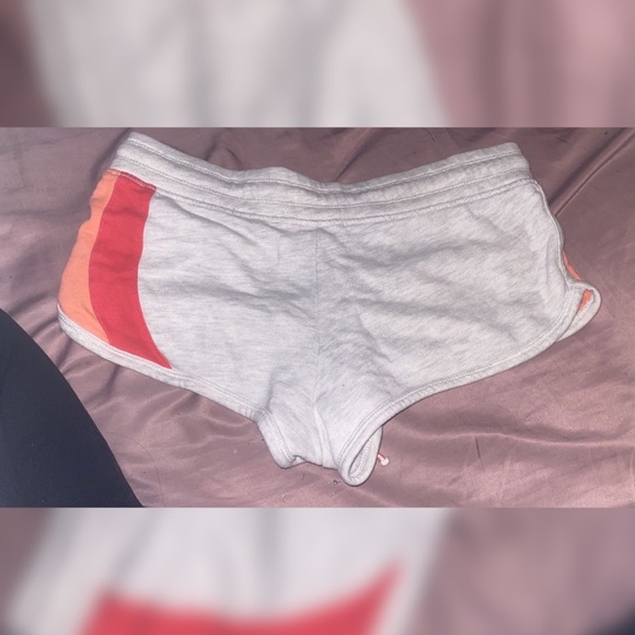 Booty shorts - Picture 2 of 2